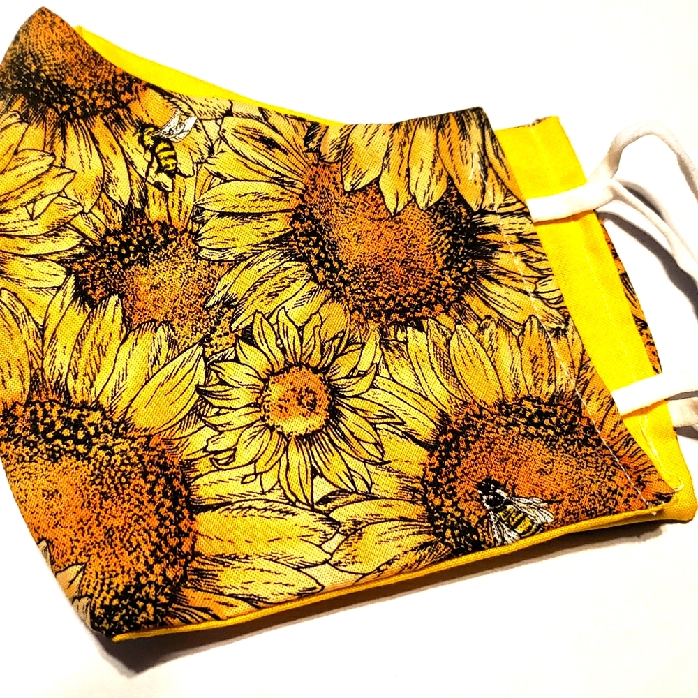 Reversible face covering / mask